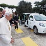 deux kangoos pour  les déplacements du pape